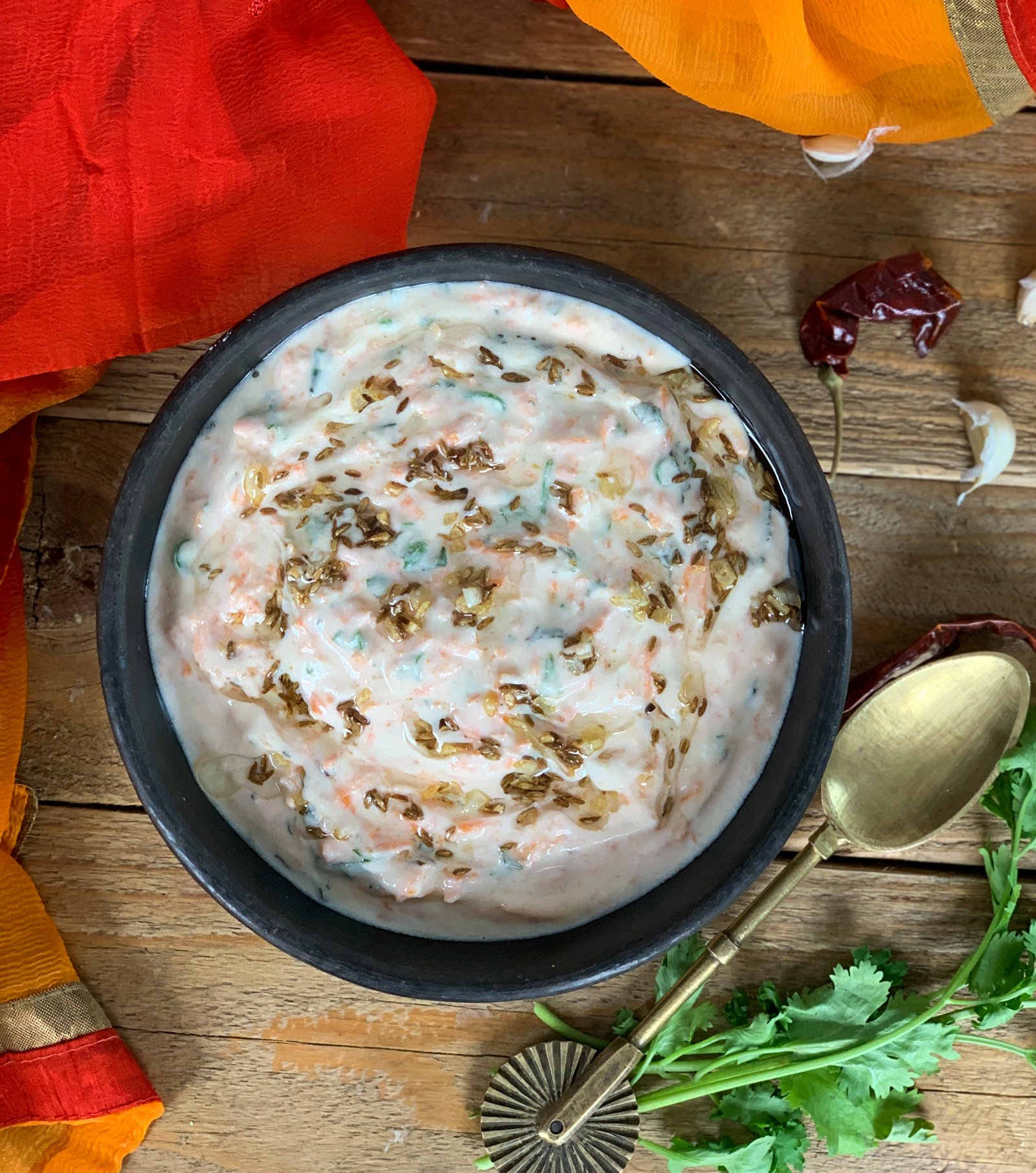 गाजर तड़का रायता रेसिपी - Carrot Tadka Raita Recipe