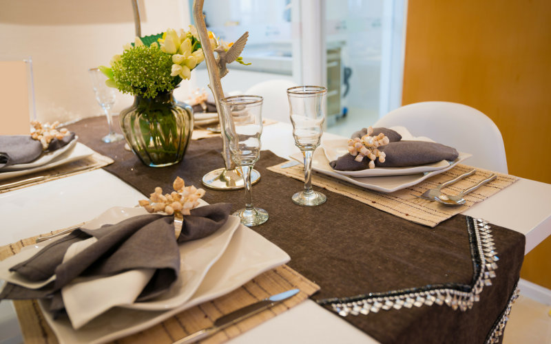 Tips To Organize The Dining Table With, Organize Dining Room Table