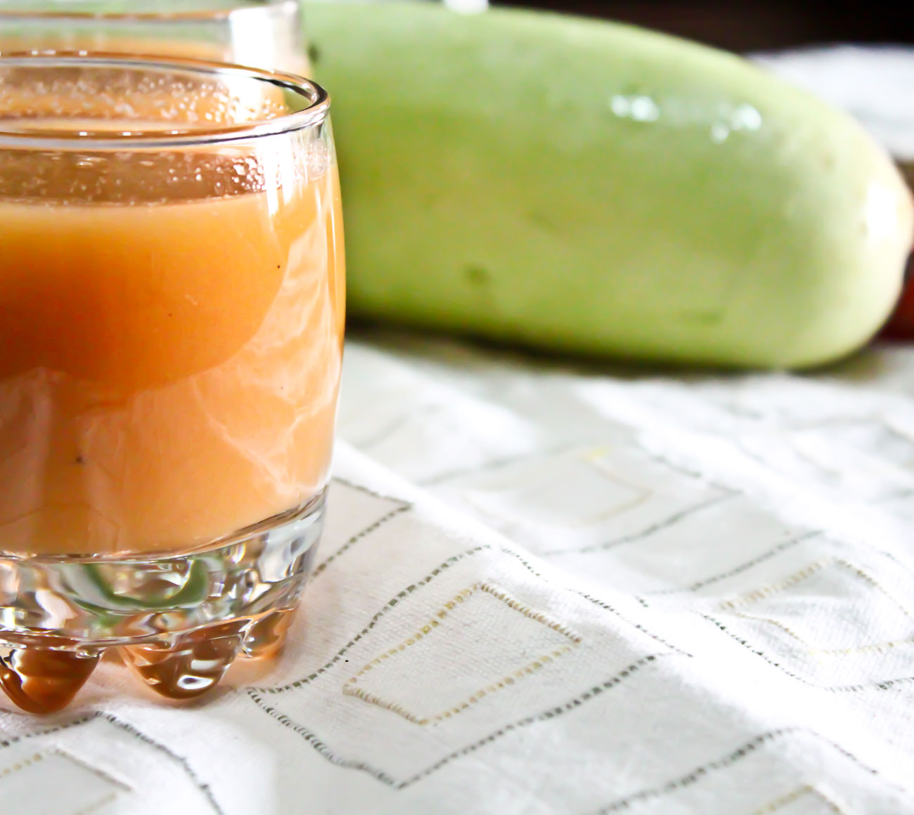 Gajar Lauki Juice Recipe - Bottle Gourd Carrot Juice