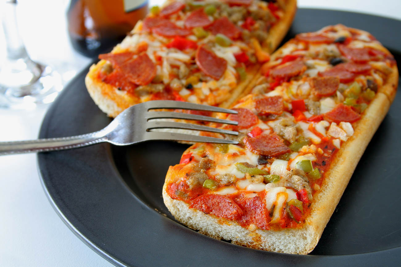 Quick Roasted Vegetable Bread Pizza Recipe