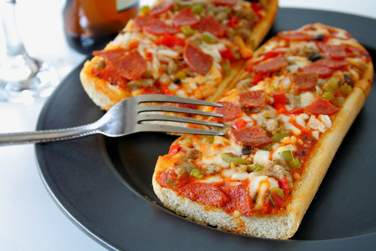 Quick Roasted Vegetable Bread Pizza Recipe Quick Roasted Vegetable Bread Pizza Recipe