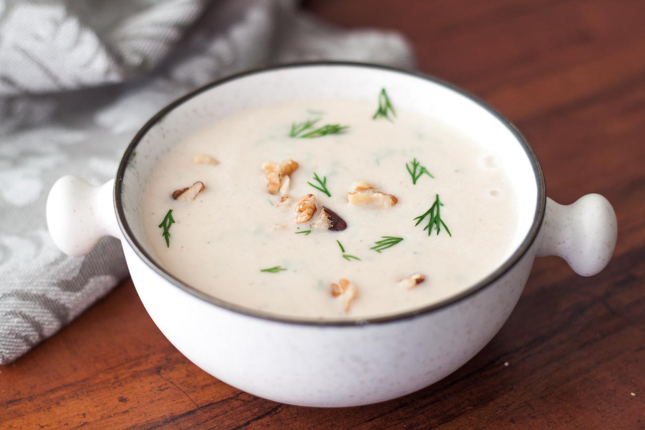 रोस्टेड कॉलीफ्लॉवर दिल सूप रेसिपी - Roasted Cauliflower Dill Soup Recipe