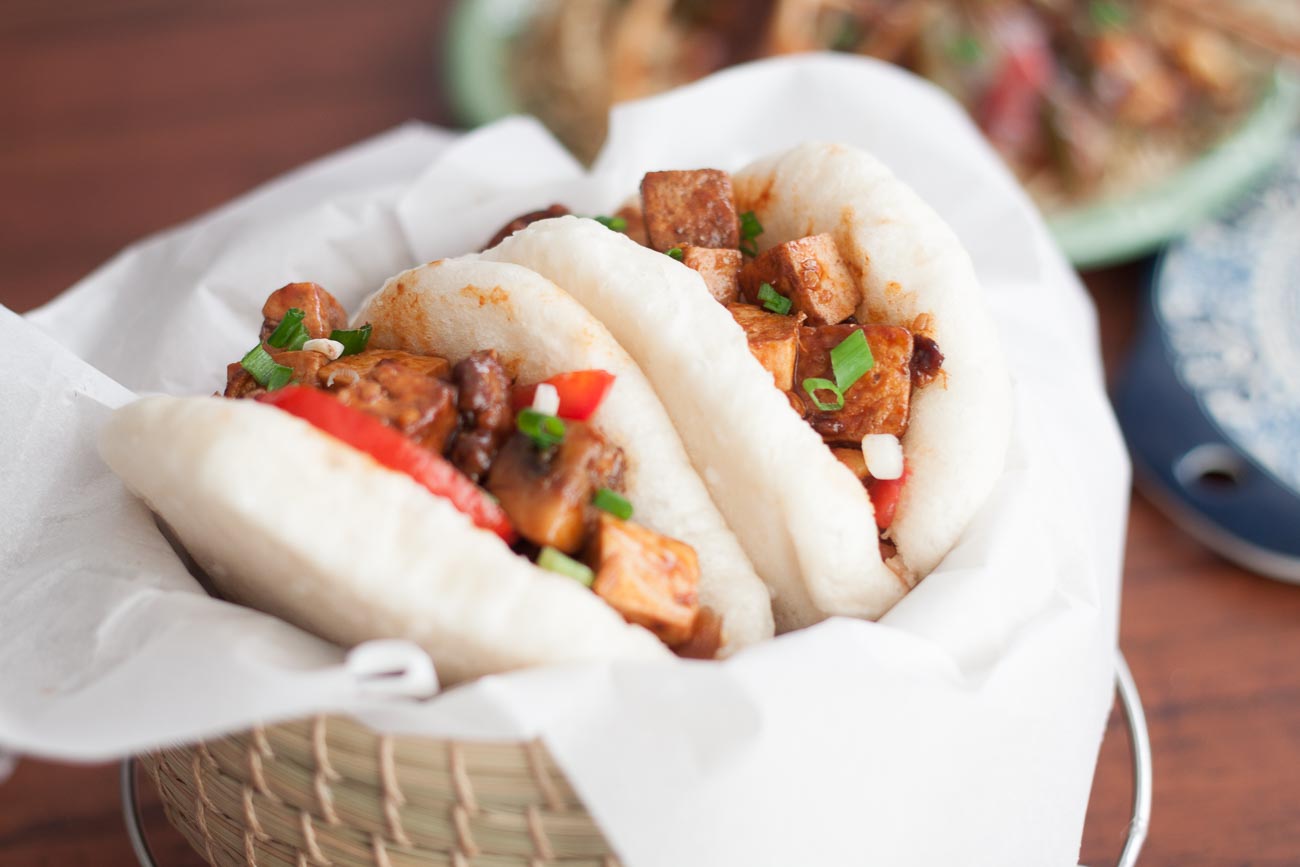 Taiwanese Style Gua Bao Recipe - Steamed Bao Buns With Sweet And Spicy Mushroom & Tofu Recipe