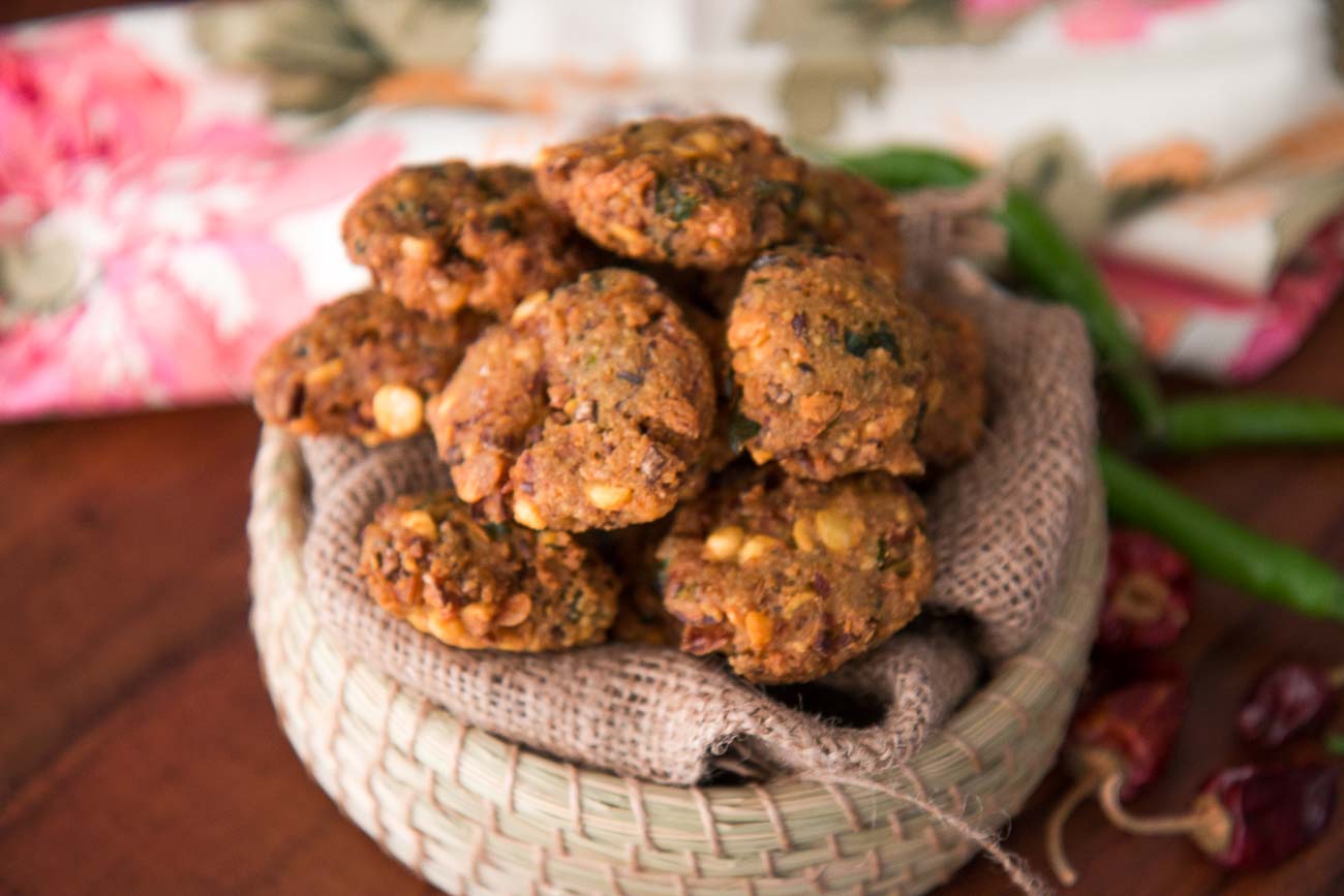 Vazhaipoo Vadai Recipe (Banana Flower Fried Savoury Snack)