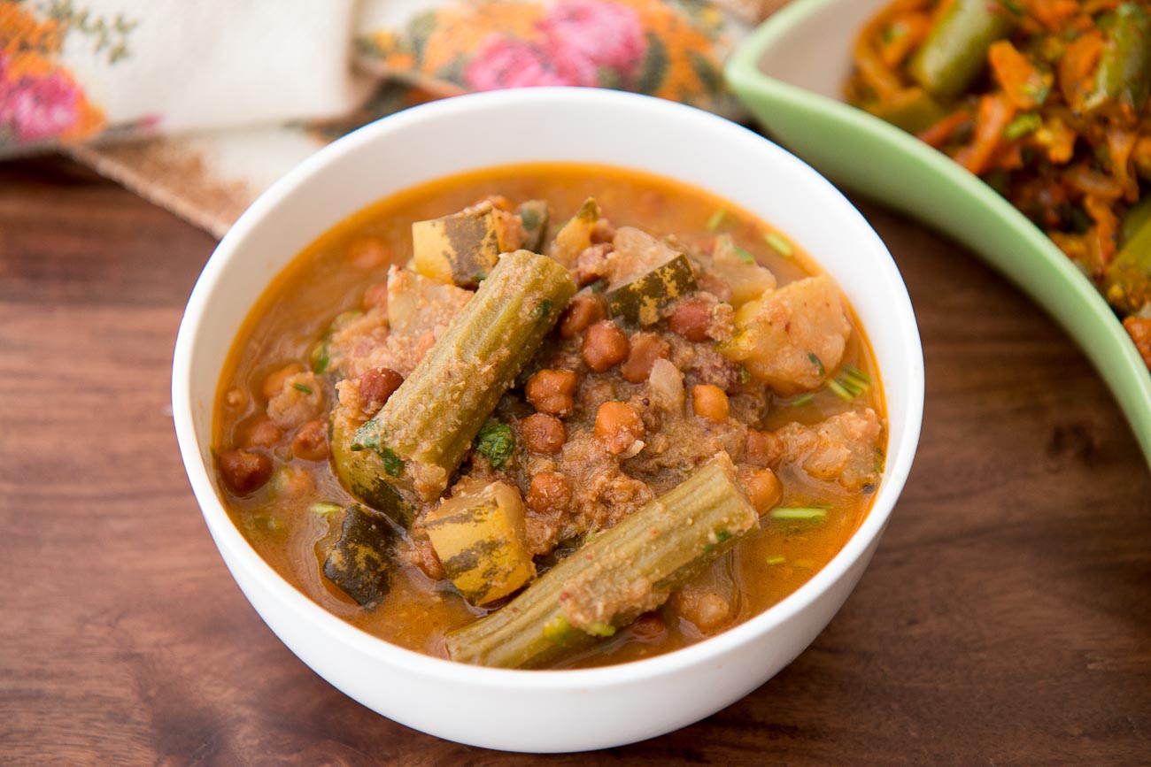 Kadalai Puli Kuzhambu With Mangalore Cucumber & Drumstick Recipe Kadalai Puli Kuzhambu With Mangalore Cucumber & Drumstick Recipe