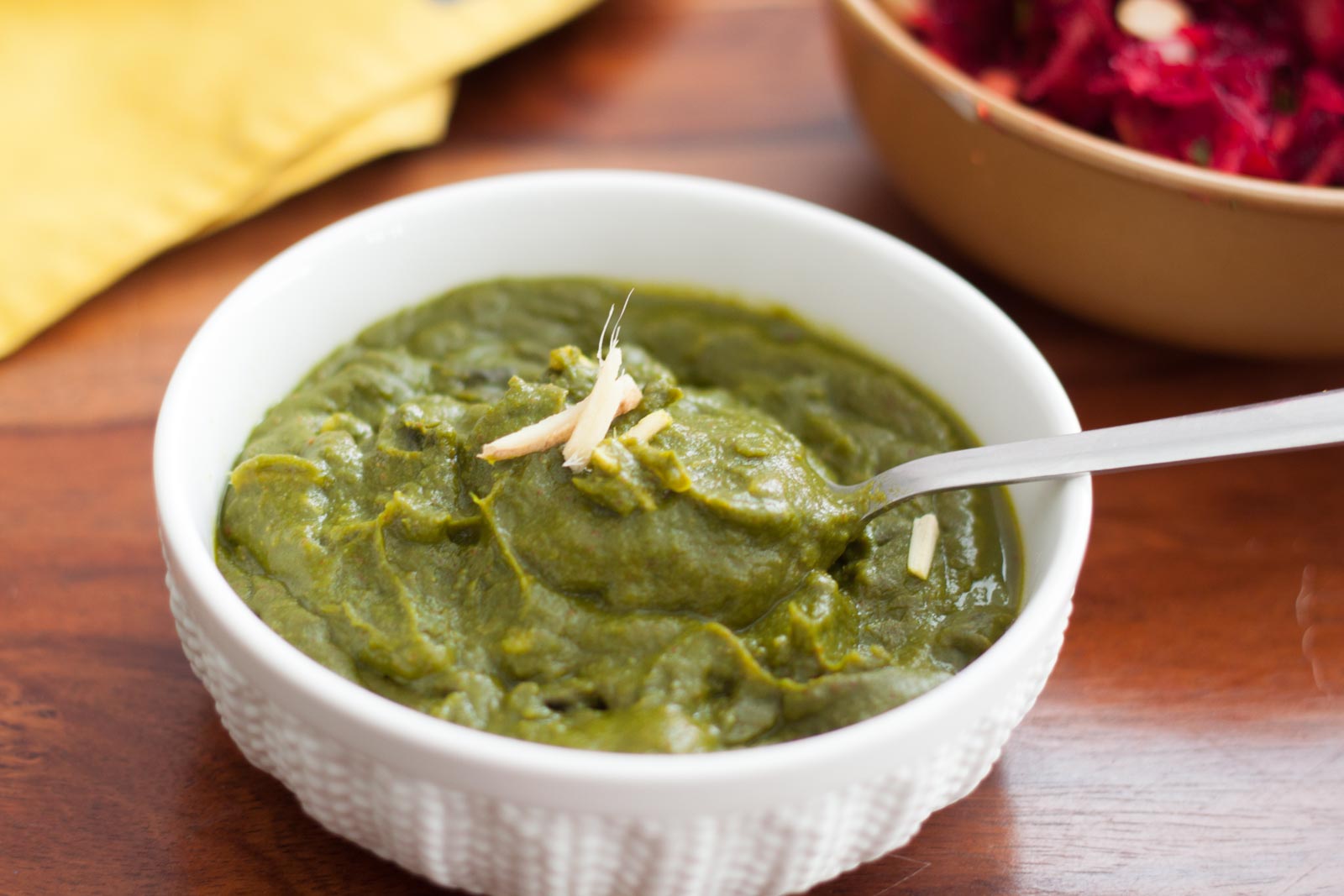 Uttaranchal Style Garwhali Kafuli Recipe (Spinach Curry) 