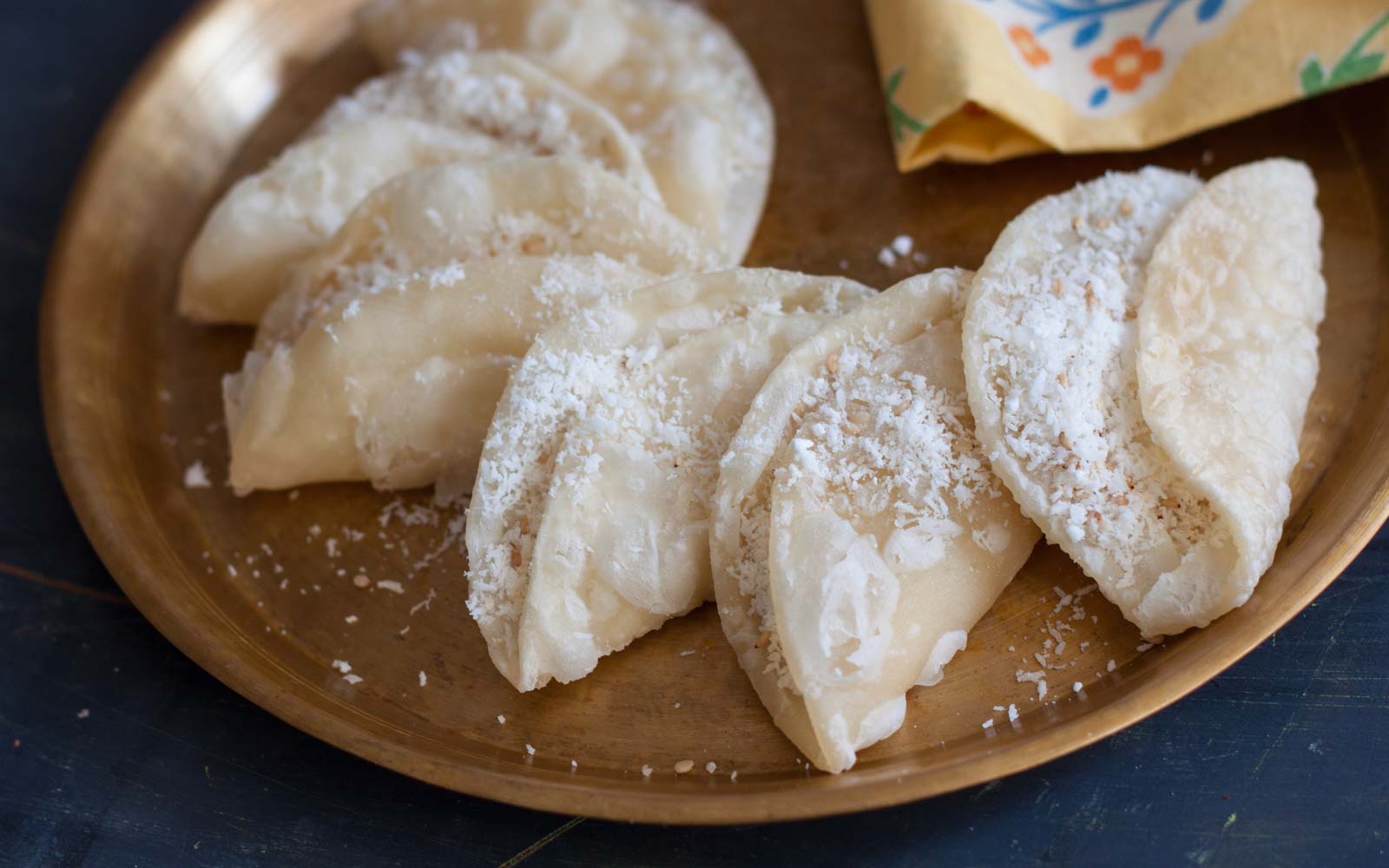 Konkani Style Mande/Mandige/Chavde Recipe-Thin fried pancakes stuffed with sweet coconut Recipe