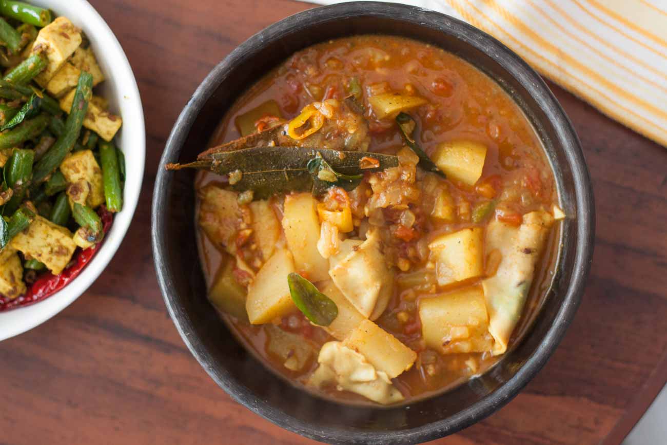 Papad er Dalna Recipe - Bengali Papad Curry Papad er Dalna Recipe - Bengali Papad Curry