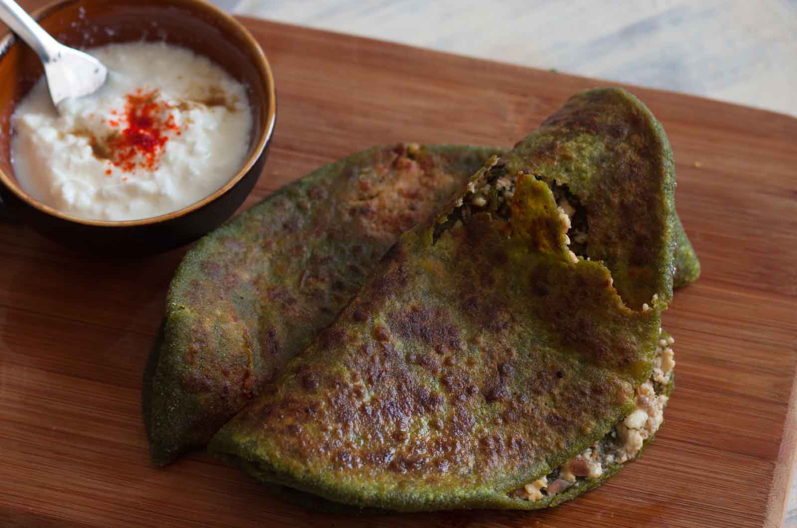 Palak Paneer Stuffed Paratha Recipe