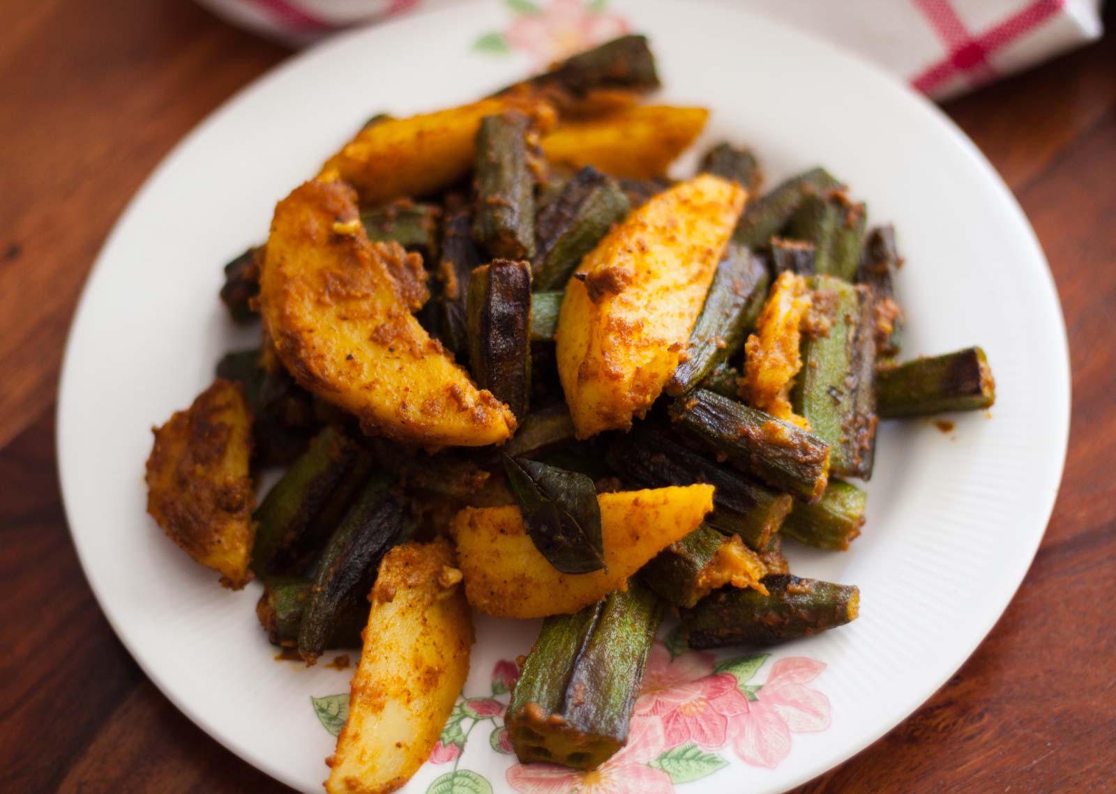 aloo bhindi ki sabzi