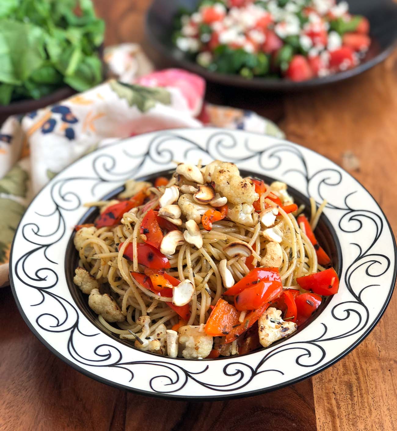 Aglio E Olio Pasta Recipe with Roasted Cauliflower, Peppers & Cashew Nuts