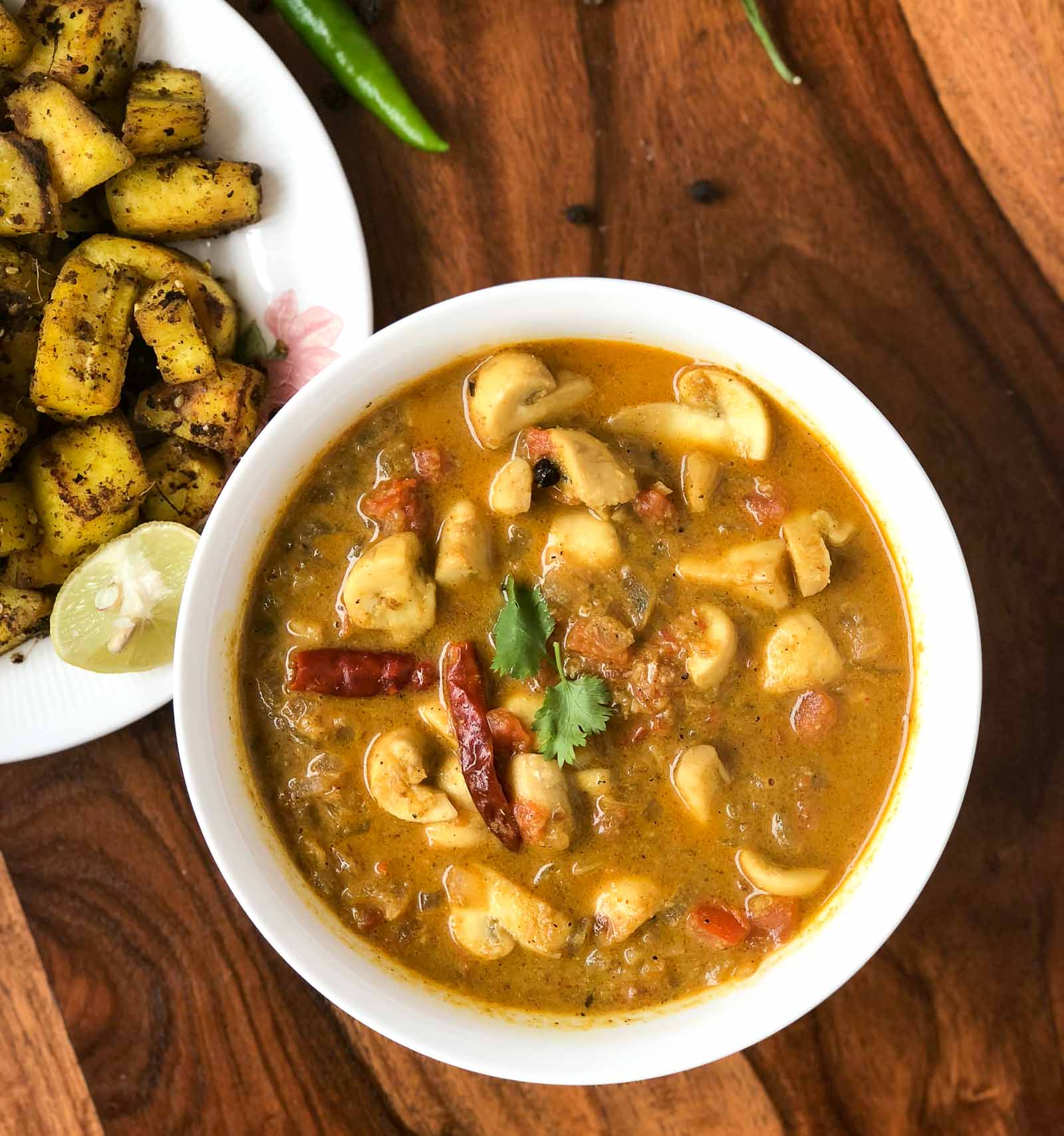 कुर्ग स्टाइल मशरुम करी रेसिपी - Coorg Style Mushroom Curry Recipe 