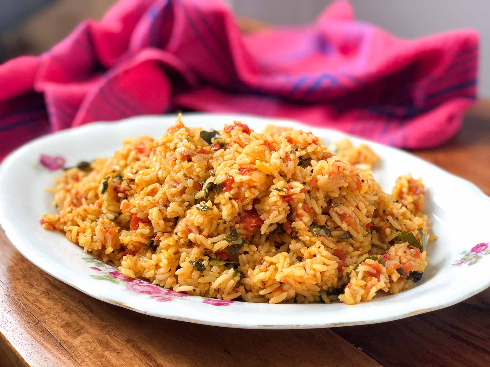 One Pot Tomato Rice Recipe Using Preethi Electric Pressure Cooker - Thakkali Sadam