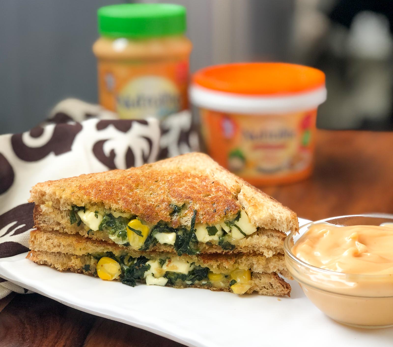 Cheesy Garlic Spinach Corn Paneer Sandwich Recipe