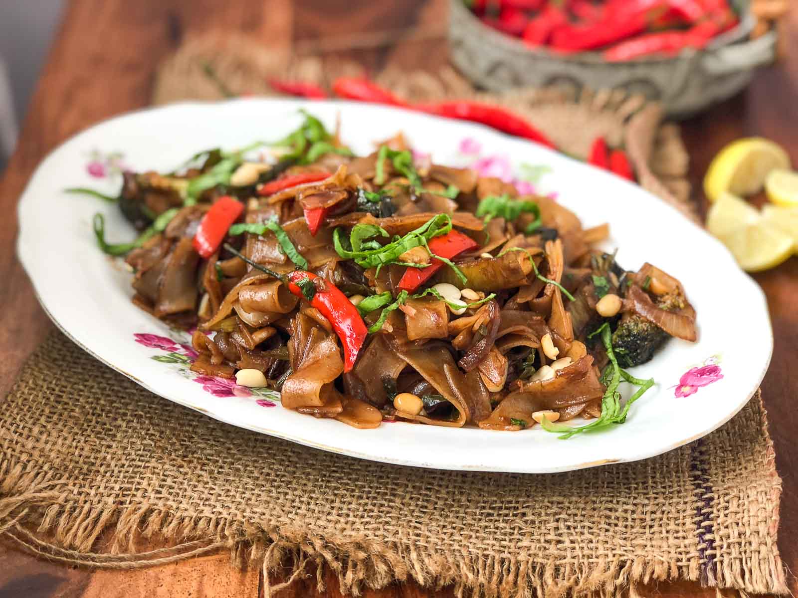 Vegetarian Pad Thai Recipe By Archana S Kitchen