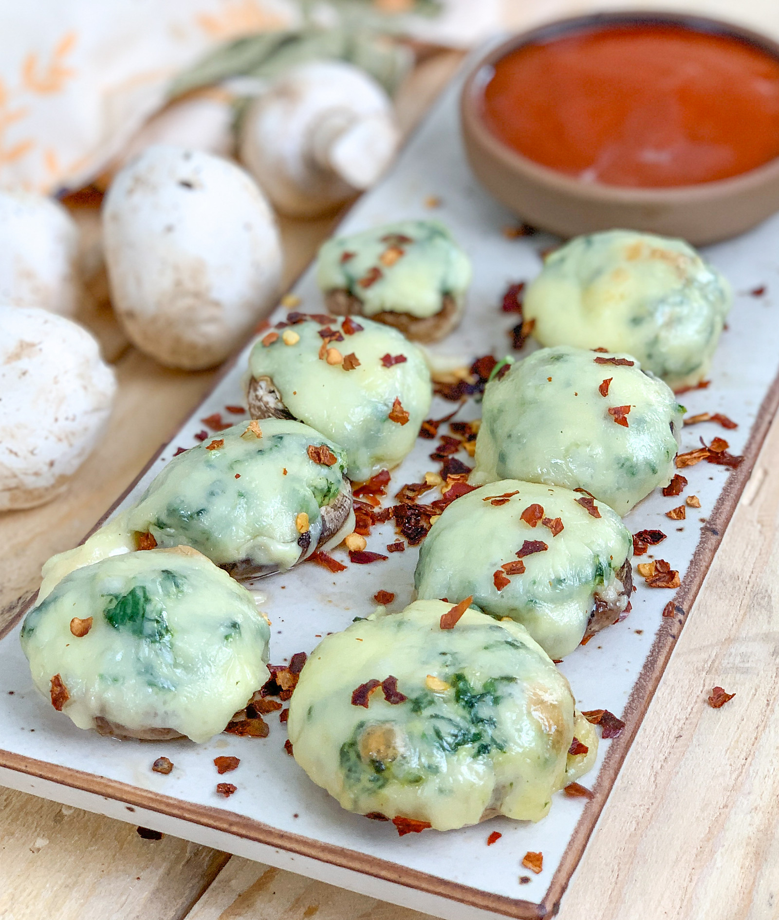 Cheesy Stuffed Mushrooms With Spinach Recipe