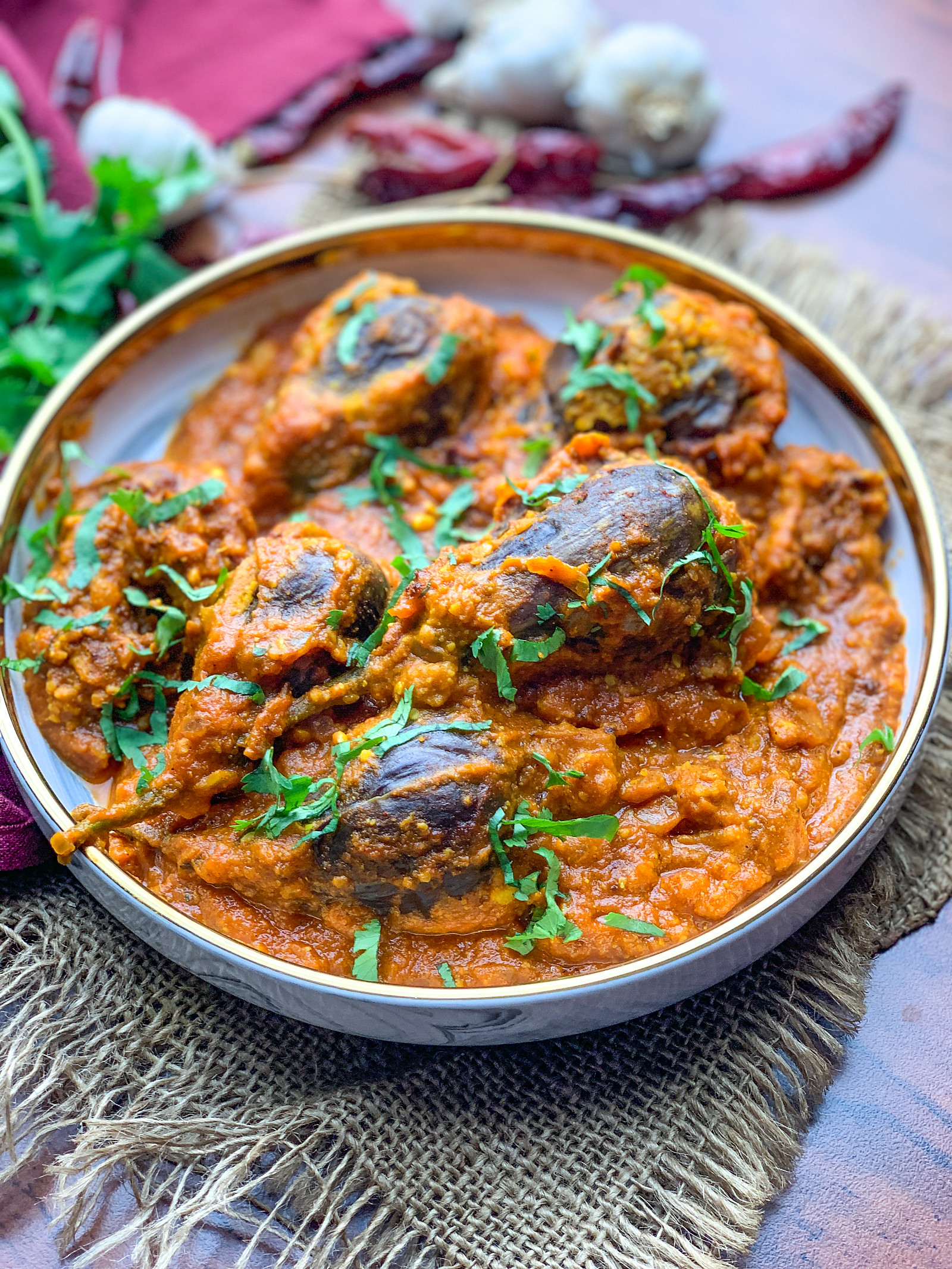 Bharva Baingan Masala Recipe - Stuffed Brinjal Masala 