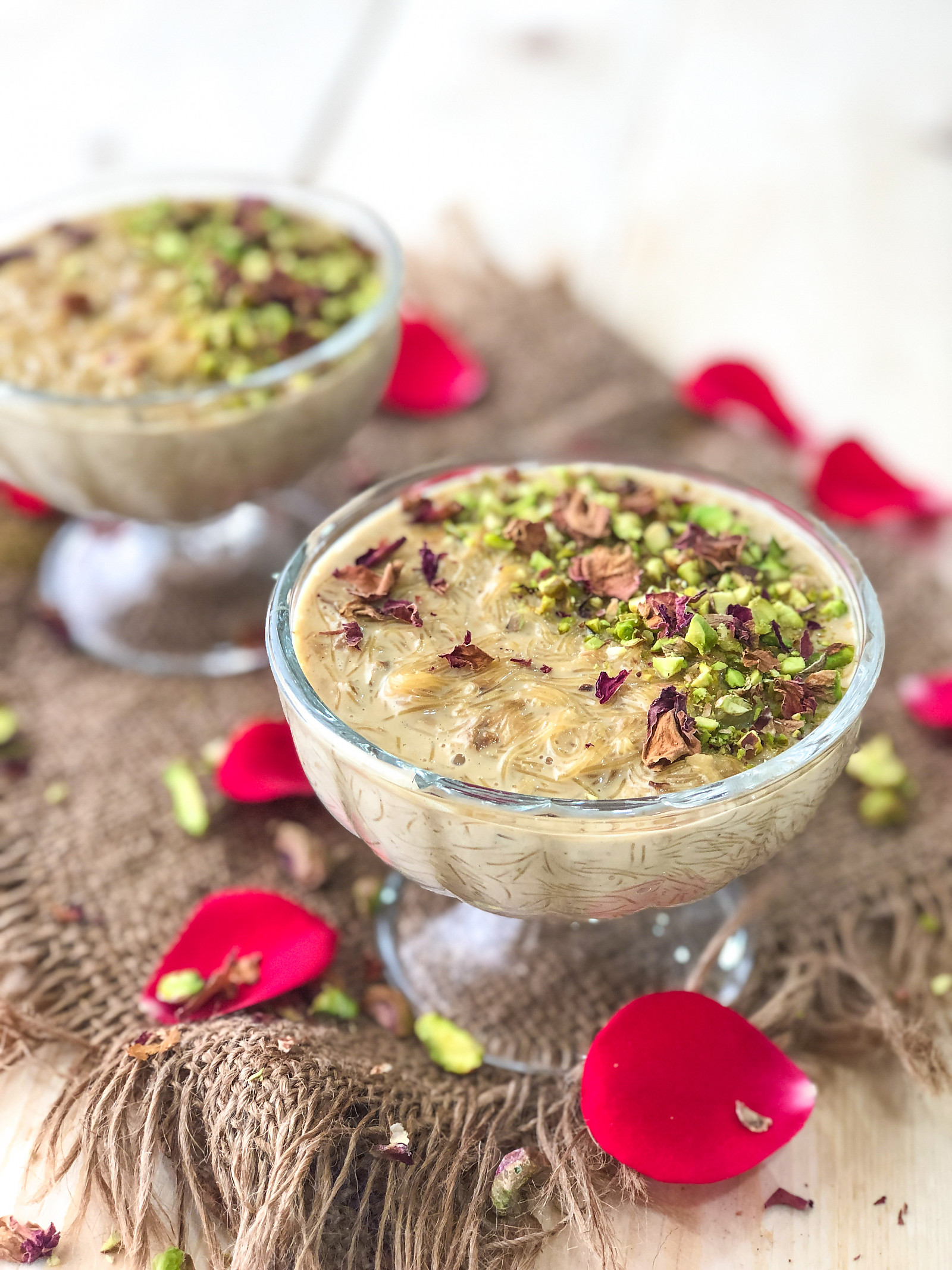 Gulkand Seviyan Kheer Recipe 