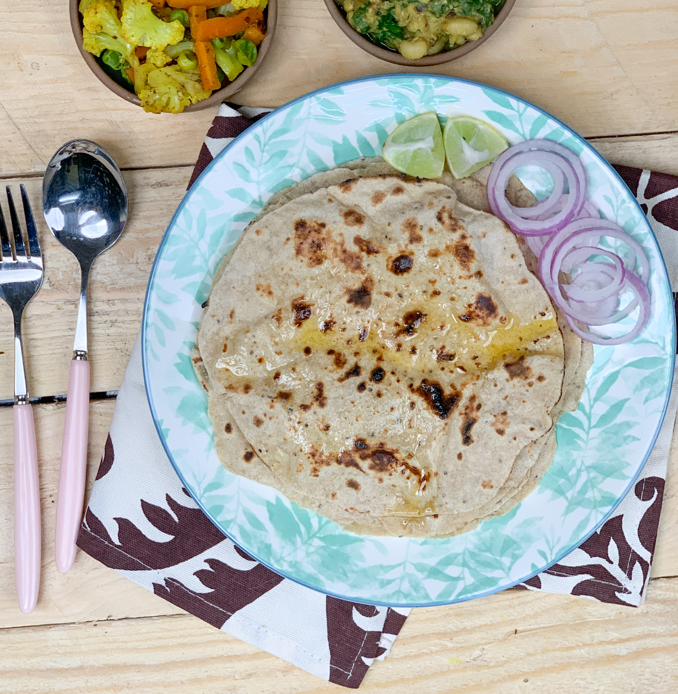 Jowar Atta Roti Recipe - Sorghum Wheat Phulka Recipe