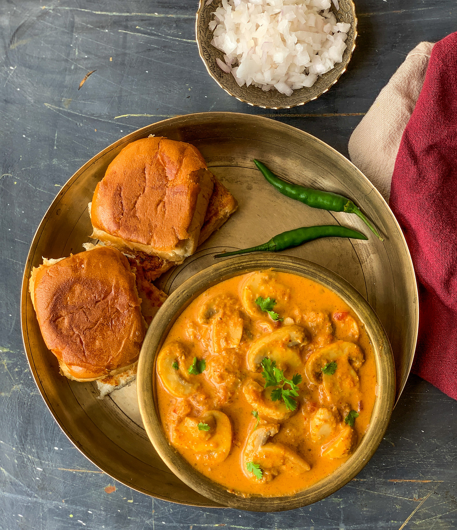 Mushroom Caldine Recipe | Vegetarian Goan Mushroom Curry