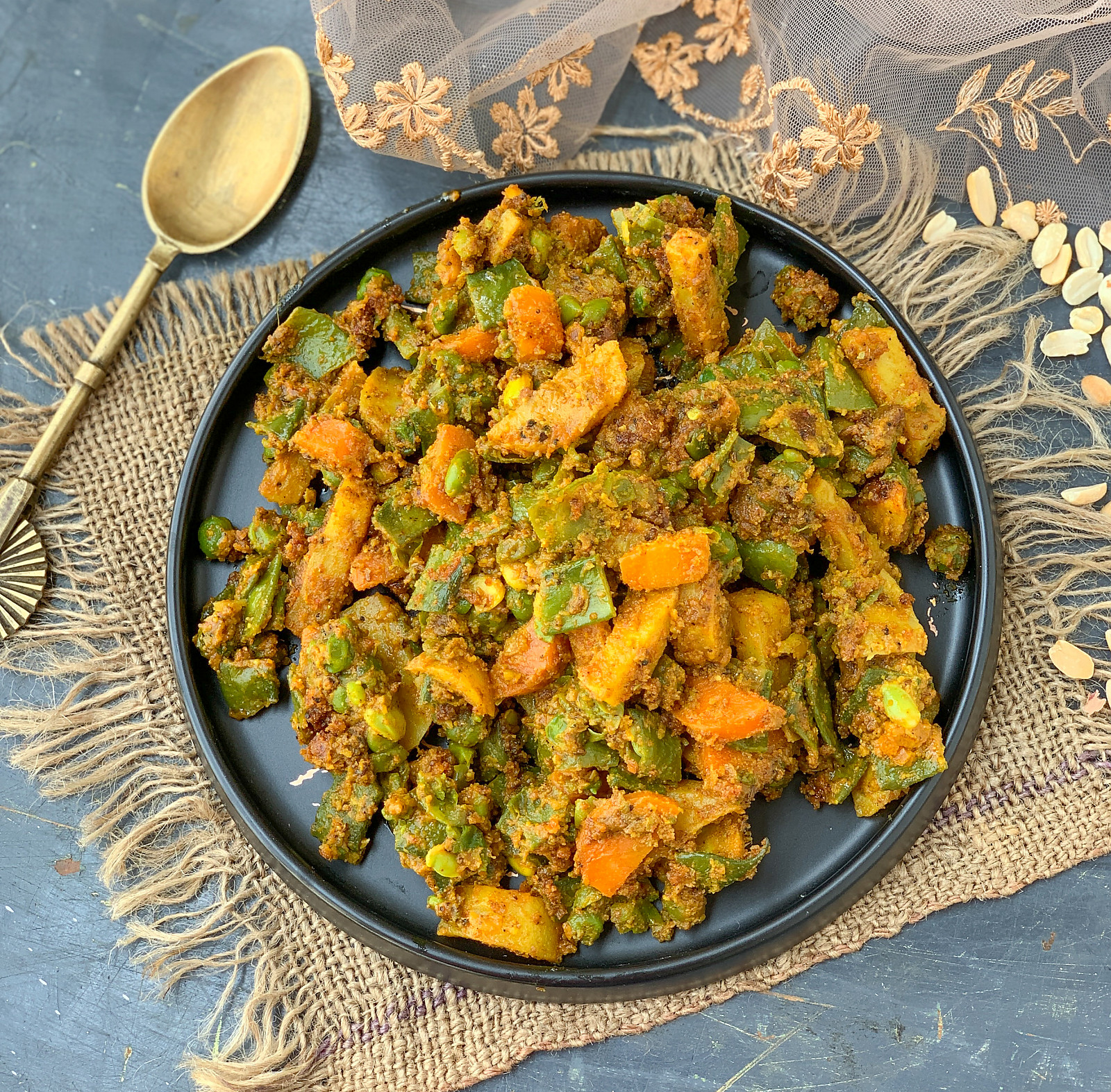 Bhogichi Bhaji Recipe - Maharashtrian Mixed Vegetable Sabzi