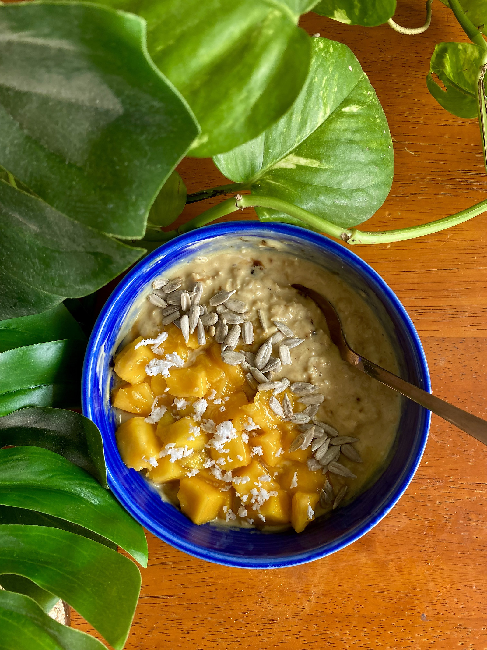 Mango Chia Overnight Oats Recipe | Overnight Oats | Oatmeal Mango Chia Overnight Oats Recipe | Overnight Oats | Oatmeal