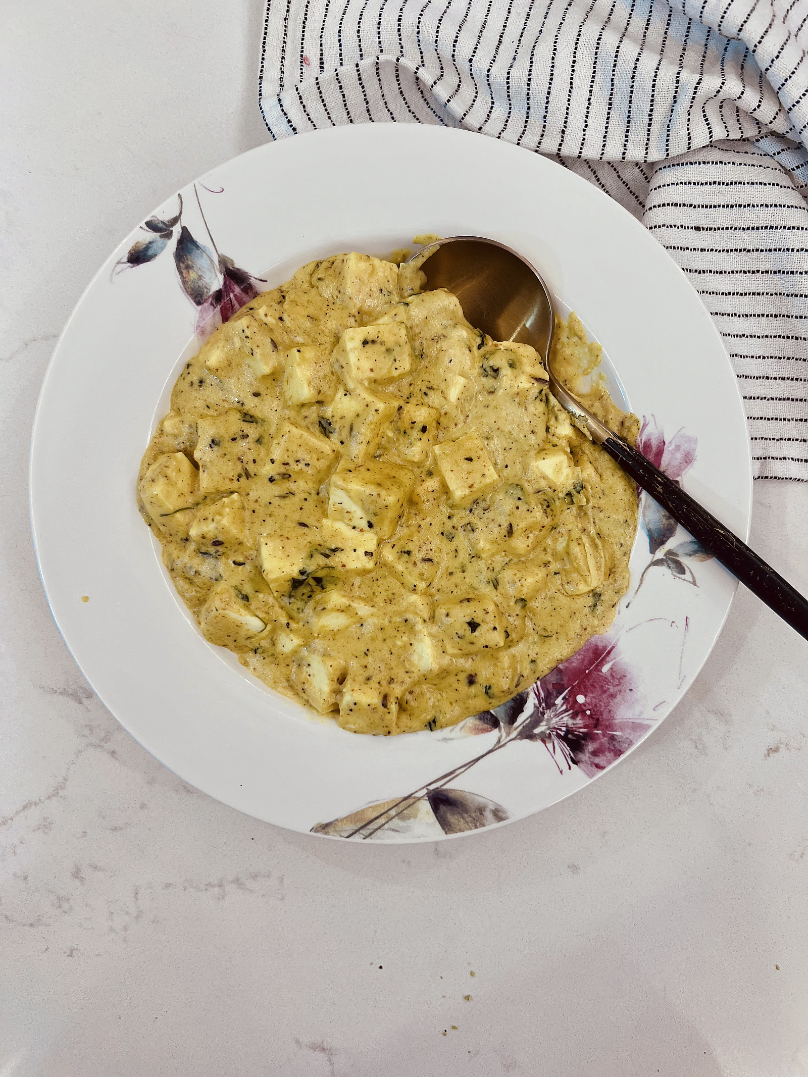 Paneer Kali Mirch Recipe - Paneer in White Gravy Flavoured with Black Pepper