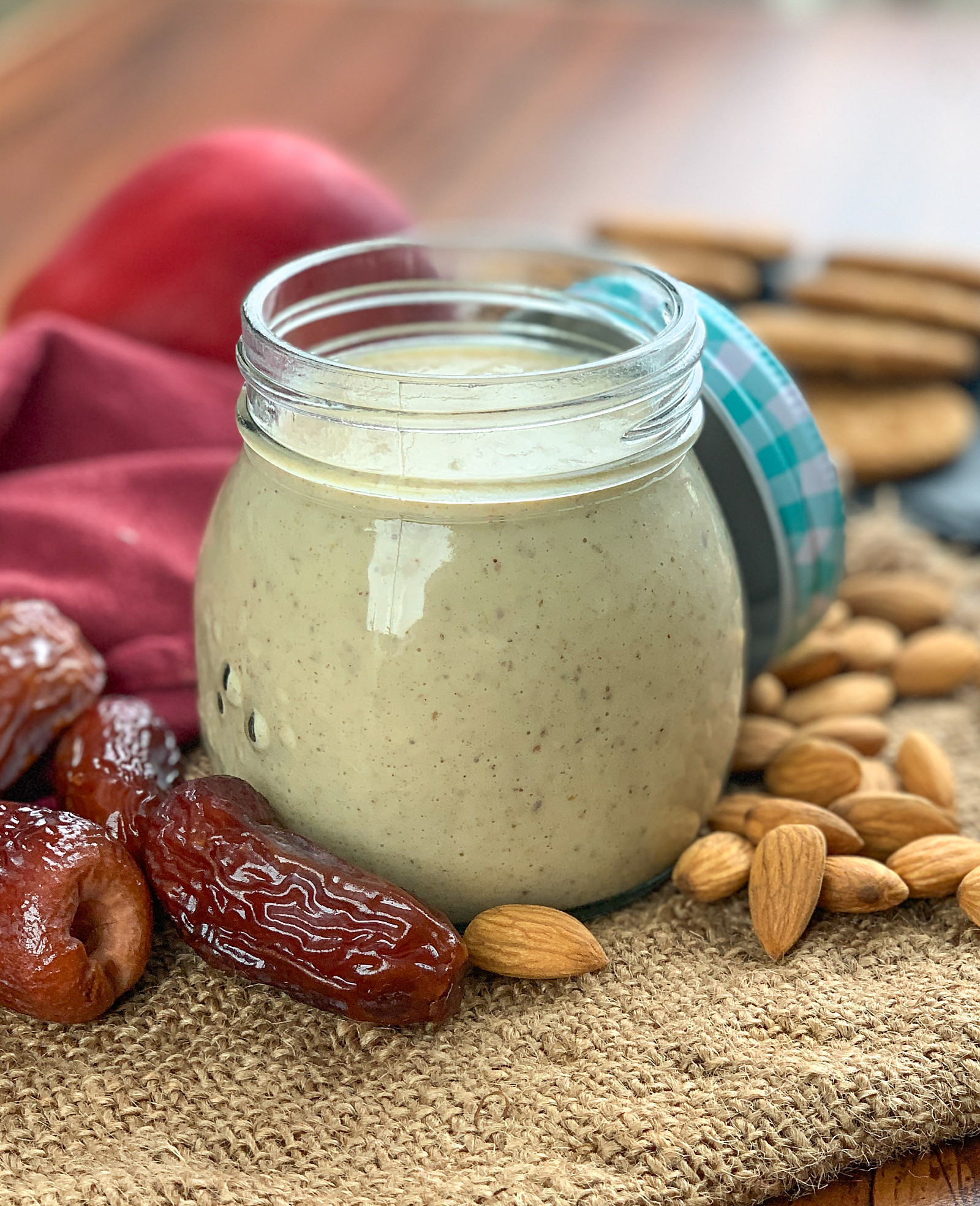 Oats Almond Apple Date Smoothie Recipe