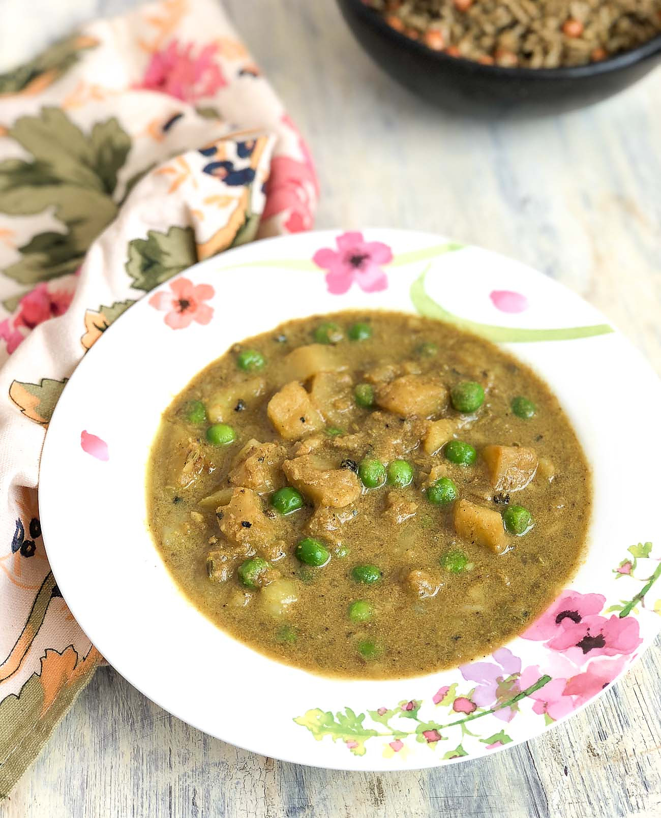 Potato And Peas Curry Recipe In Coconut Milk Gravy