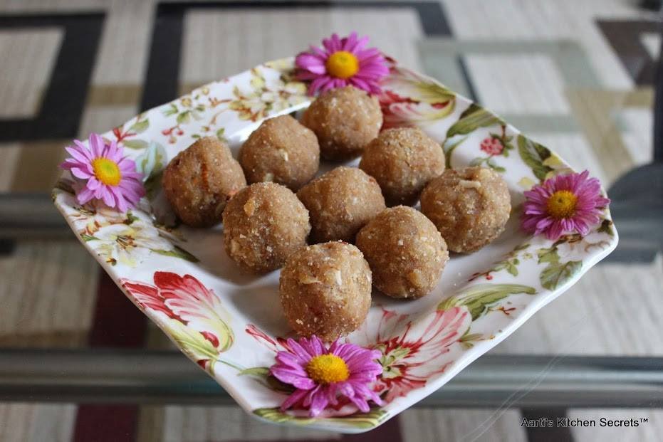 Churma Ladoo Recipe With Badam & Flaxseed - High Protein Snack Churma Ladoo Recipe With Badam & Flaxseed - High Protein Snack