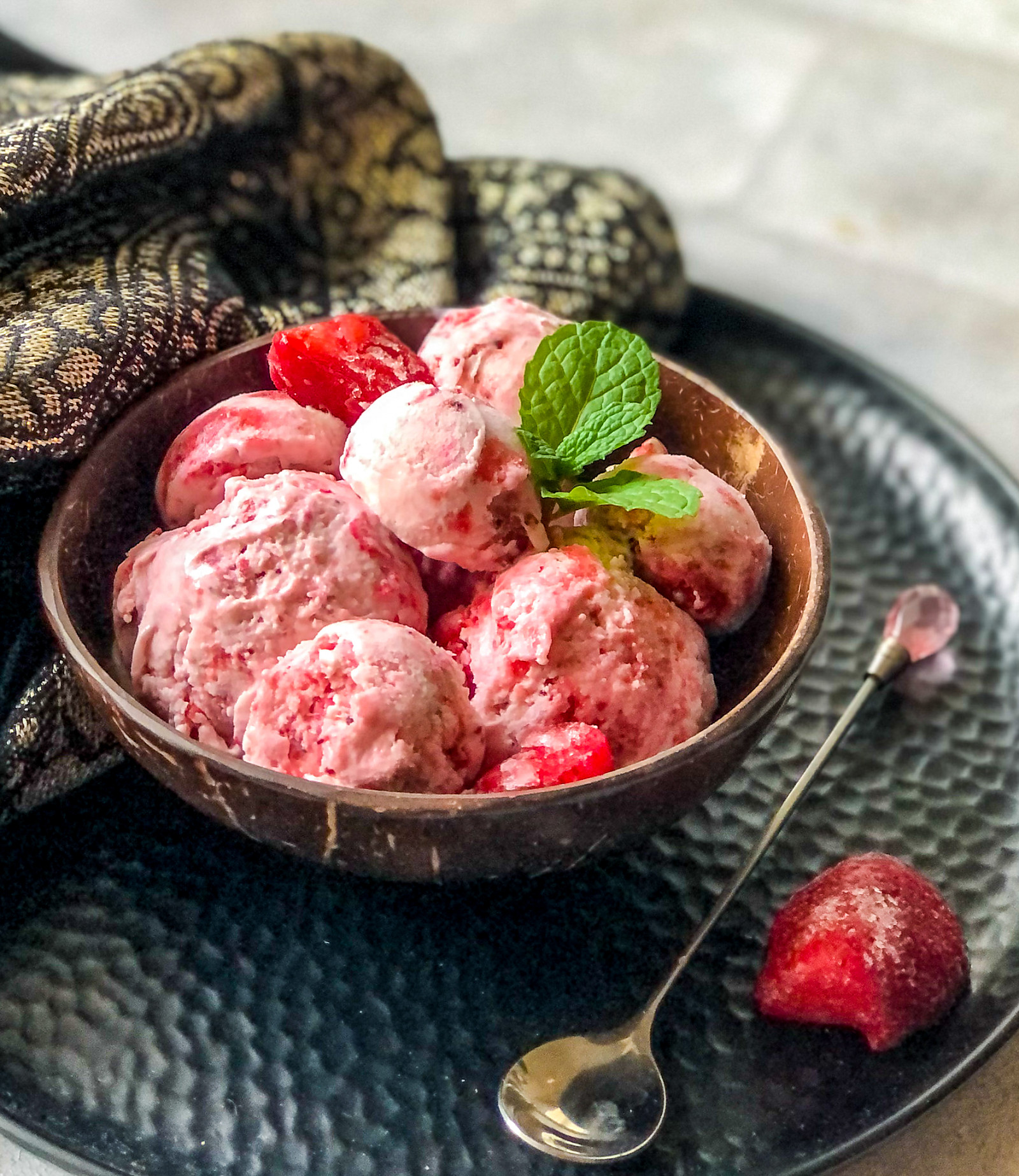 No Churn Strawberry Ice Cream Recipe