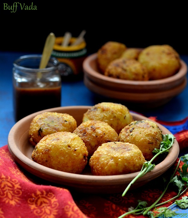 Aloo & Nariyal Ki Kachori Recipe (Pan Fried Farali Aloo Vada)