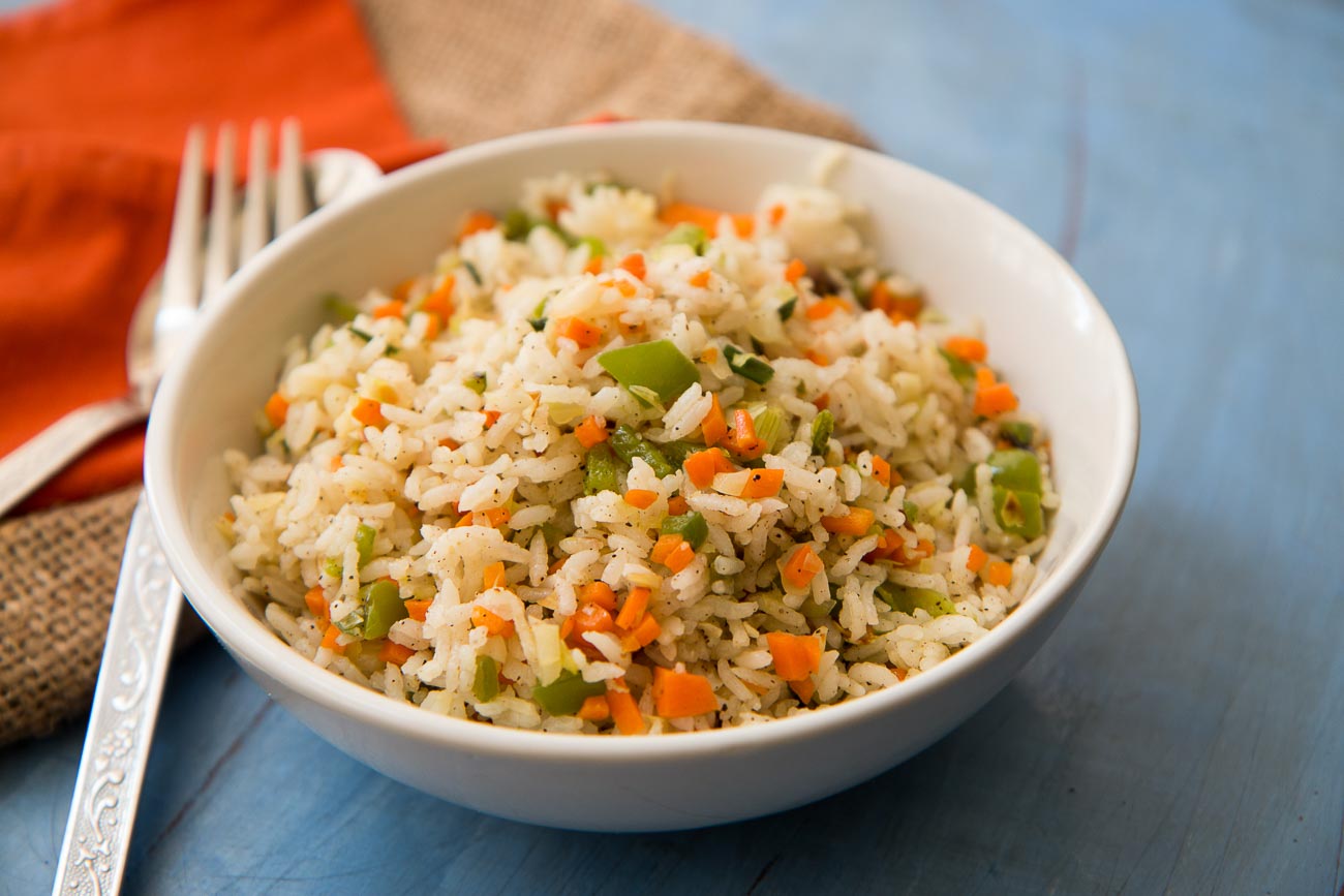 चायनीज वेजिटेबल फ्राइड रेसिपी रेसिपी - Chinese Vegetable Fried Rice Recipe