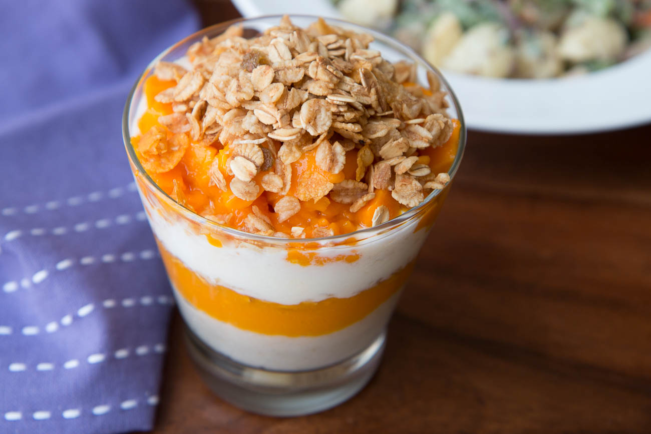 Oats, Mango and Yogurt Breakfast Parfait