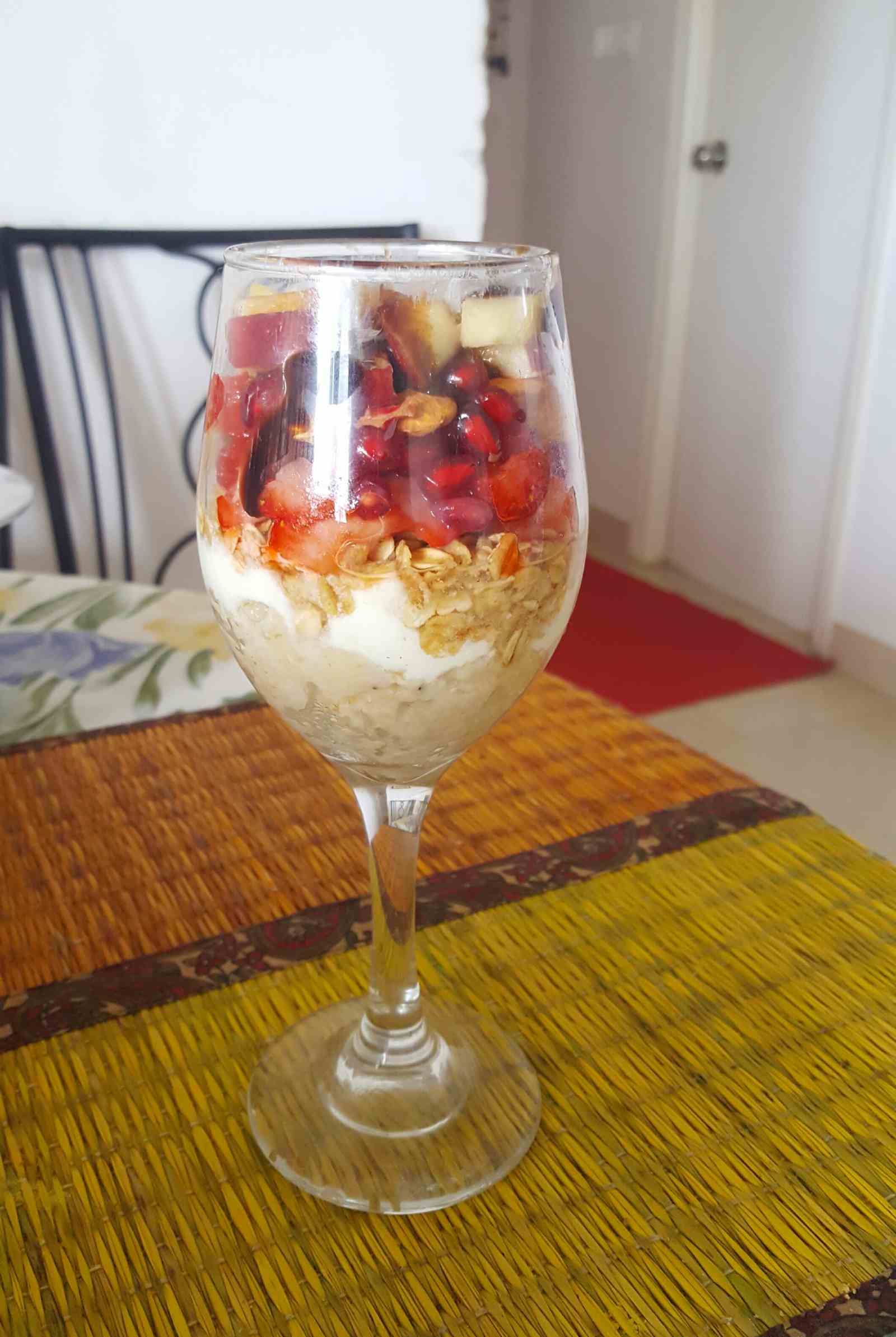 Oats & Yogurt Parfait with Chocolate Almond Topping Recipe