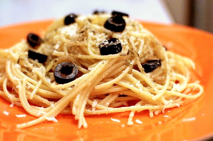 Cheese And Olive Spaghetti Recipe