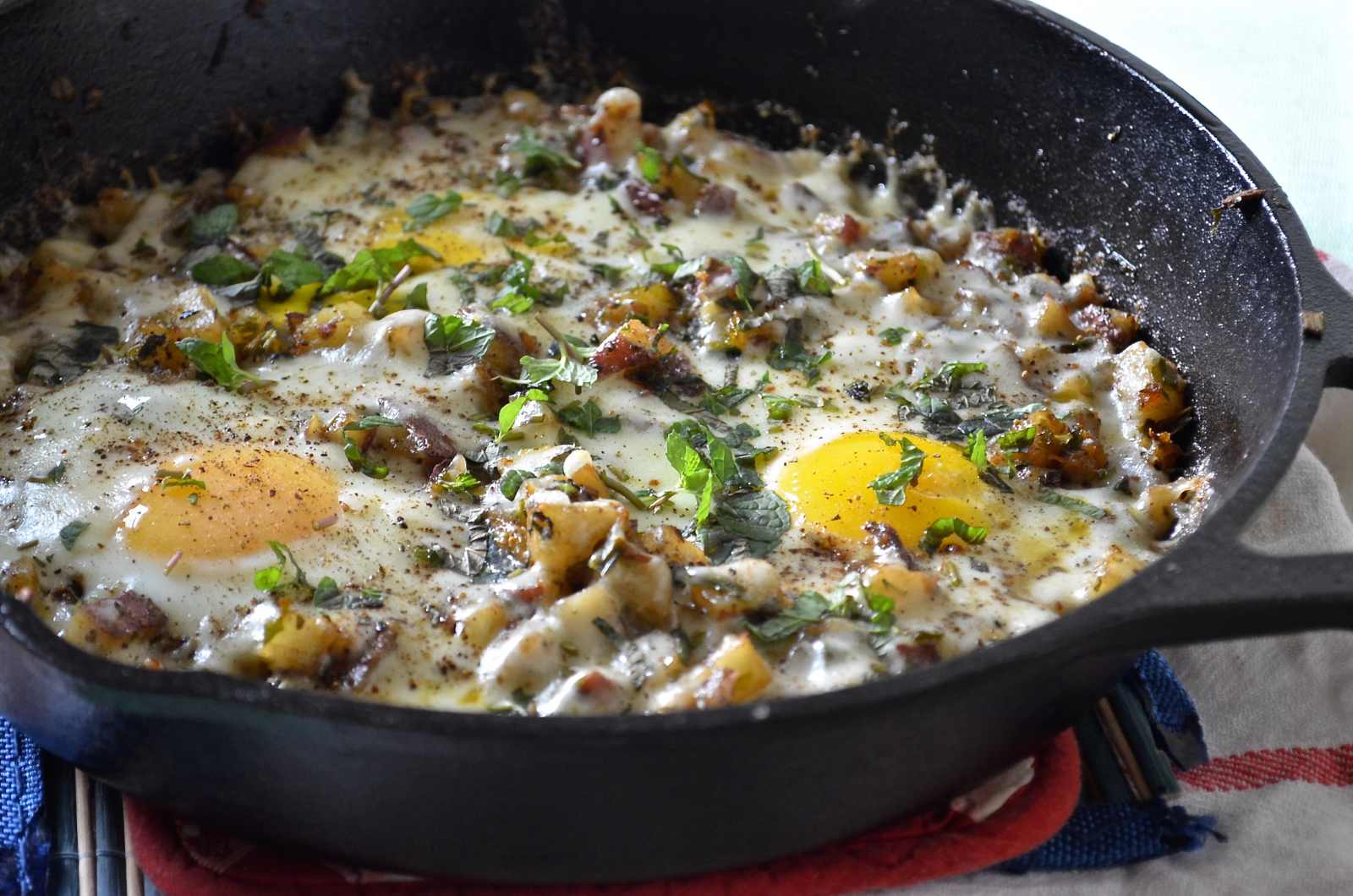 Skillet Potato And Eggs Recipe