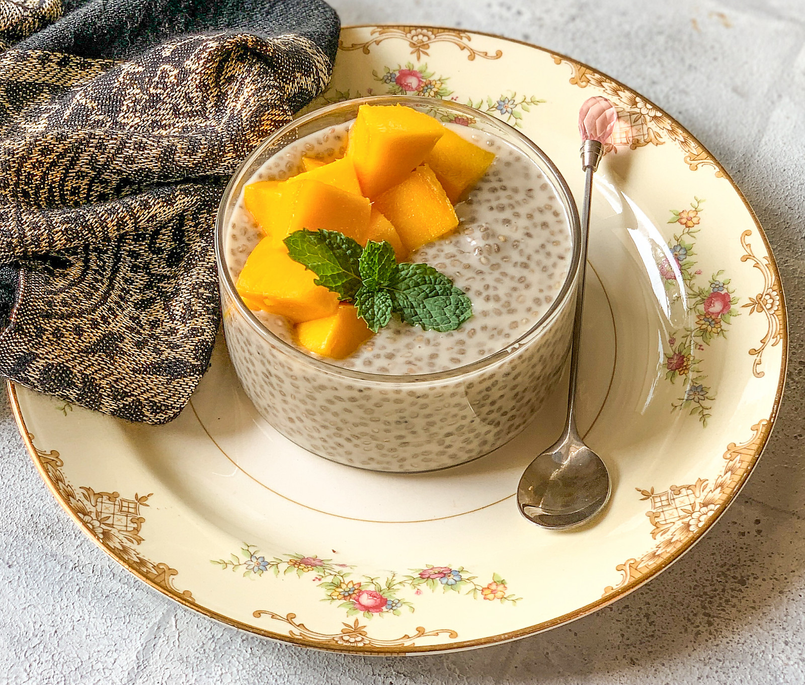 Chia Seed Pudding Recipe With Coconut Milk And Fresh Mangoes 
