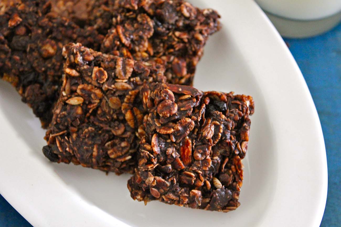 No Bake Chocolate Coated Muesli Bars Recipe