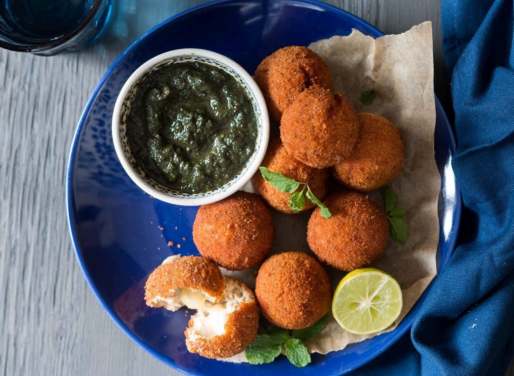 Garlic Chicken Cheese Balls Recipe