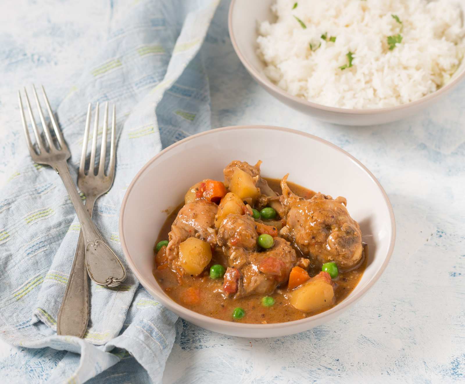 Spicy & Tangy Goan Chicken Stew Recipe With Vegetables Spicy & Tangy Goan Chicken Stew Recipe With Vegetables