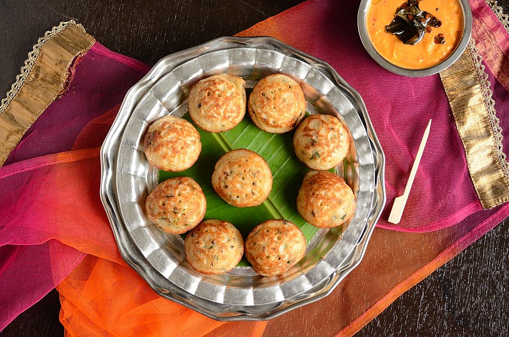 Instant Masala Oats Kuzhi Paniyaram Recipe