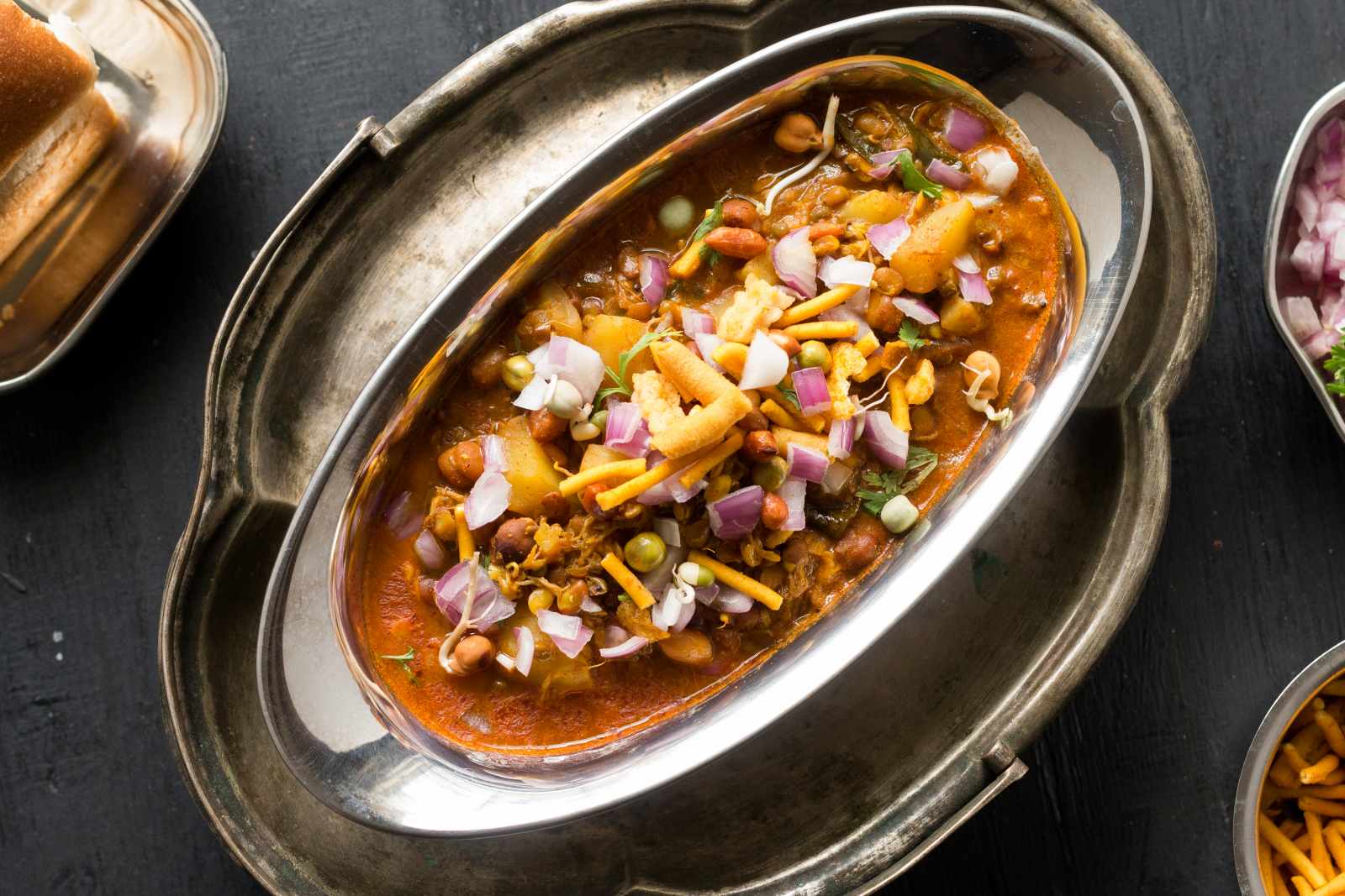 Onion and garlic powder (self.fodmaps). Onion Gsrlic Powder For Misal Pav - Maharashtrian Misal Pav Recipe By Archana S Kitchen