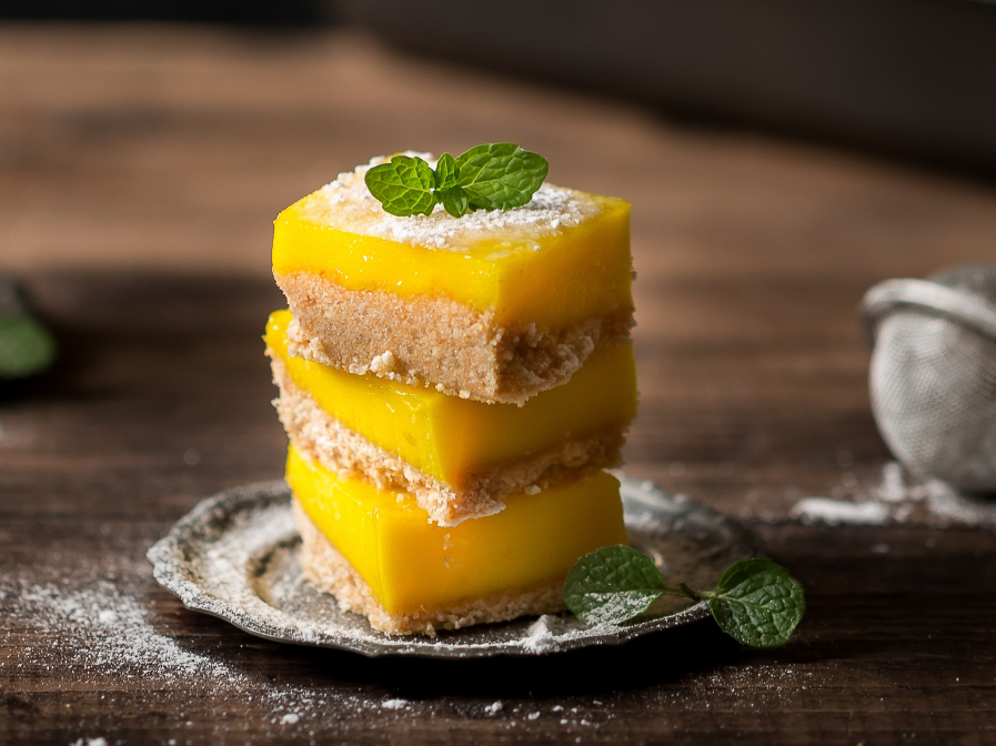 Refreshing No Bake Lemon Bars Recipe: Easy & Zesty Delight Refreshing No Bake Lemon Bars Recipe: Easy & Zesty Delight