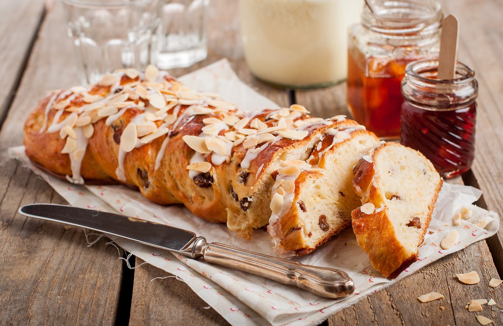 Braided Almond Roll Recipe Braided Almond Roll Recipe