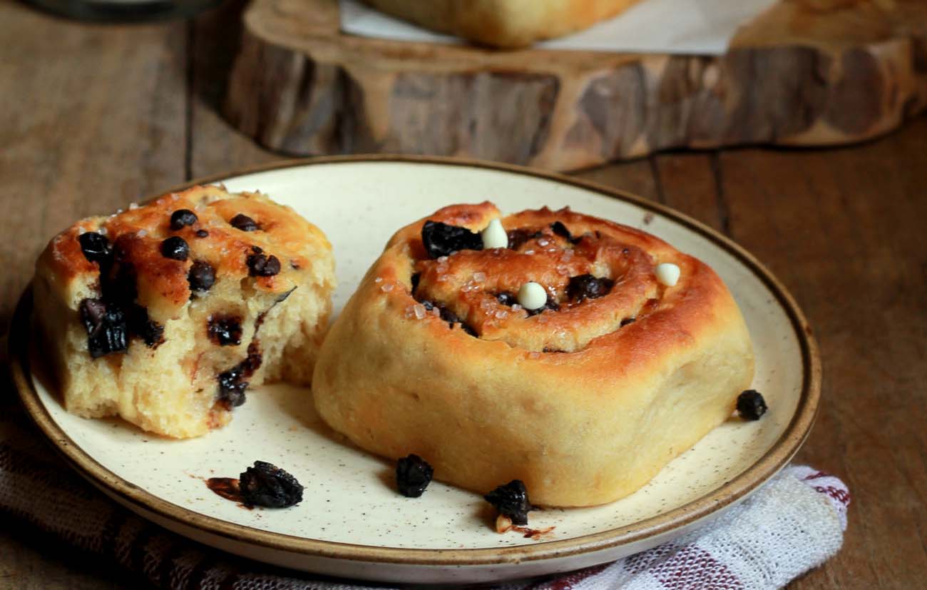 Chocolate Chip & Raisin Rolls Recipe Chocolate Chip & Raisin Rolls Recipe