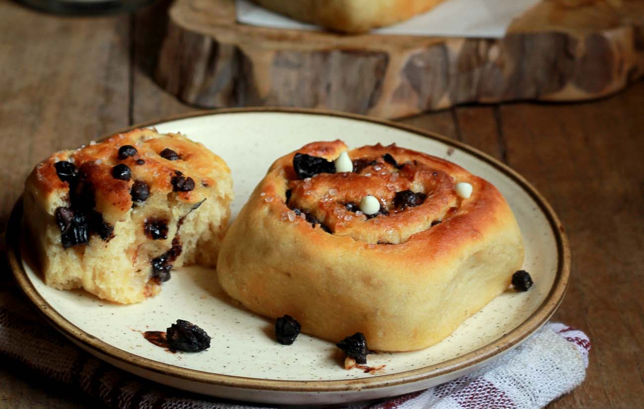 Chocolate Chip & Raisin Rolls Recipe