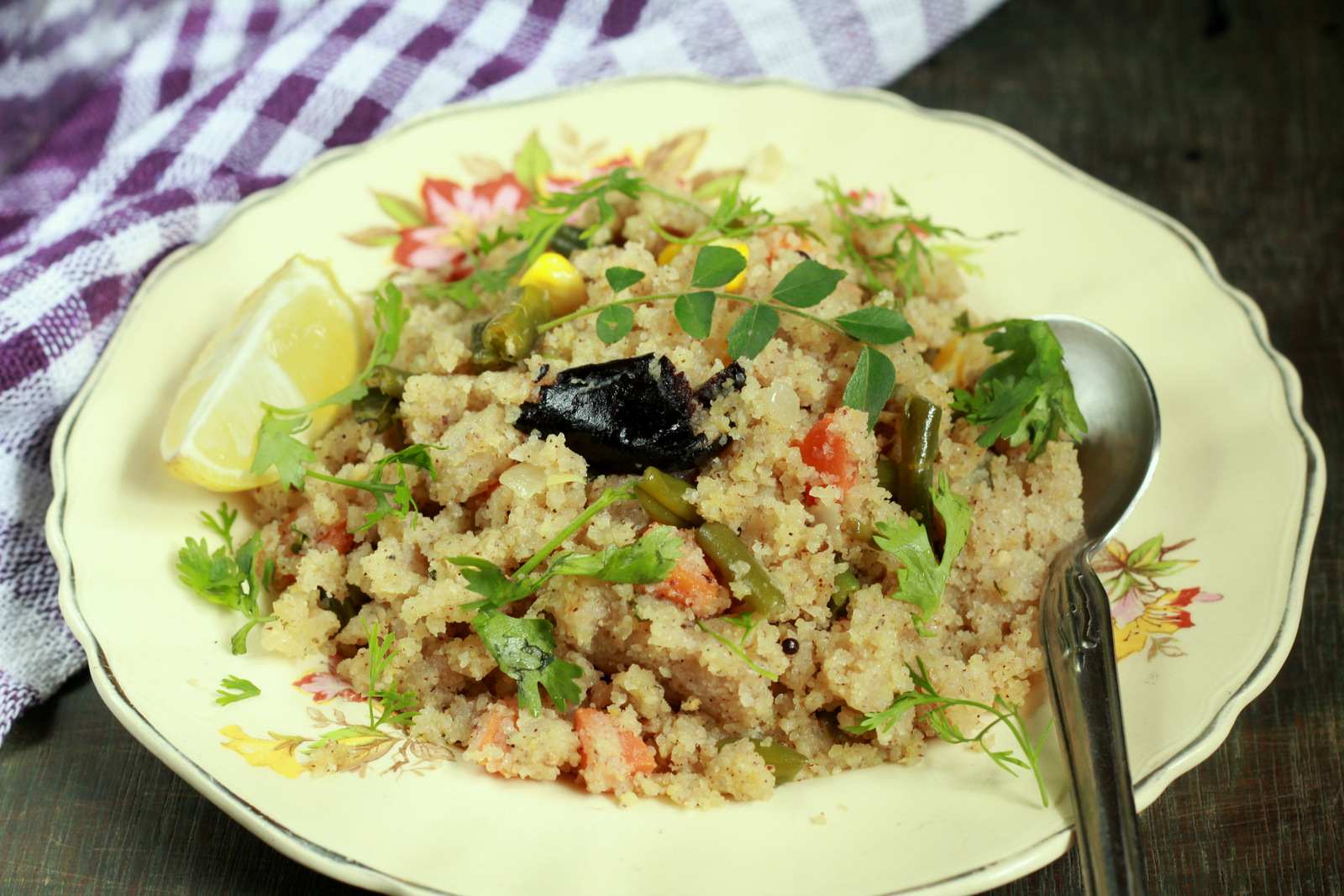 Nagli Rava Upma Recipe - Healthy Ragi Rava Upma Recipe