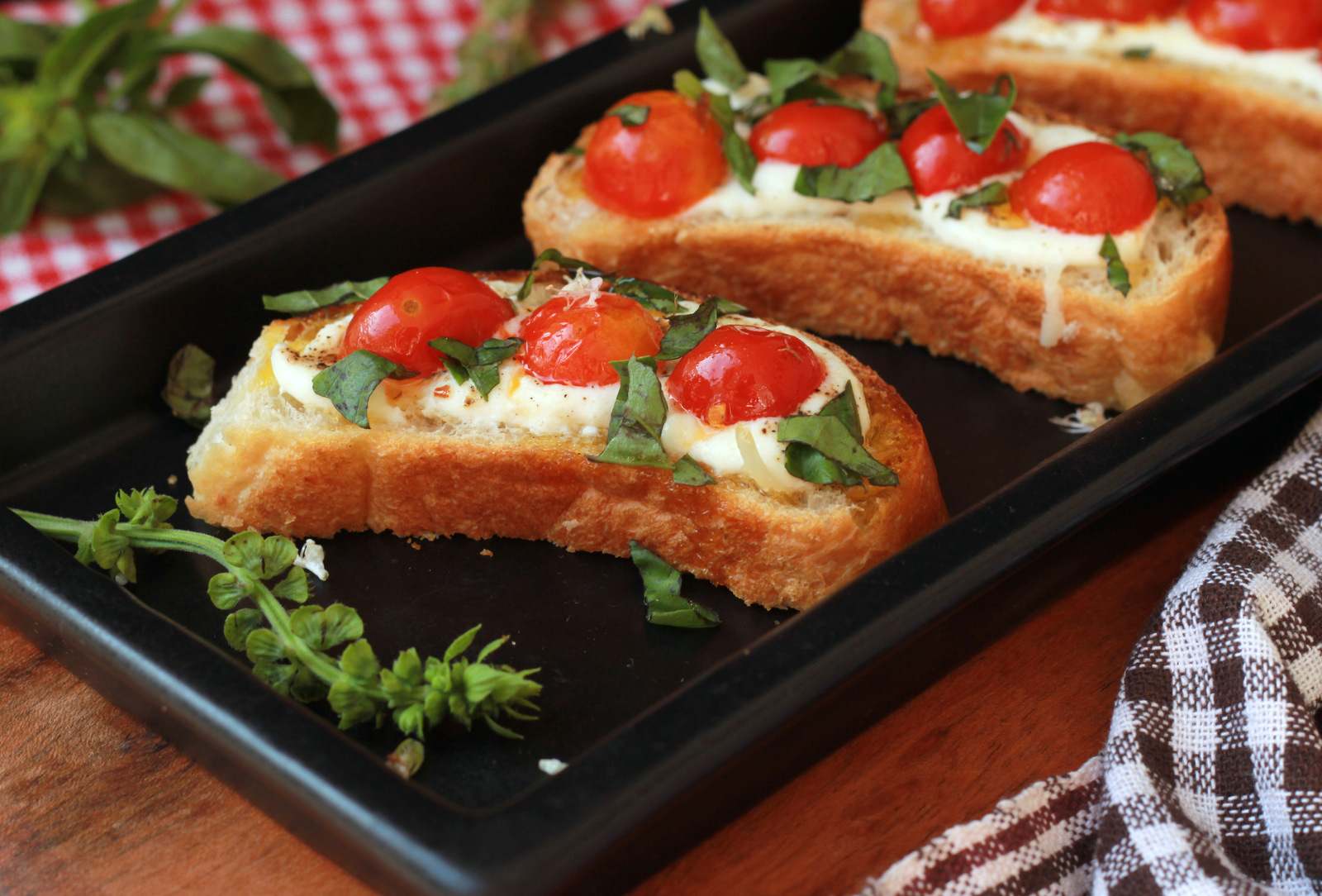 Roasted Tomato And Basil Bruschetta Recipe