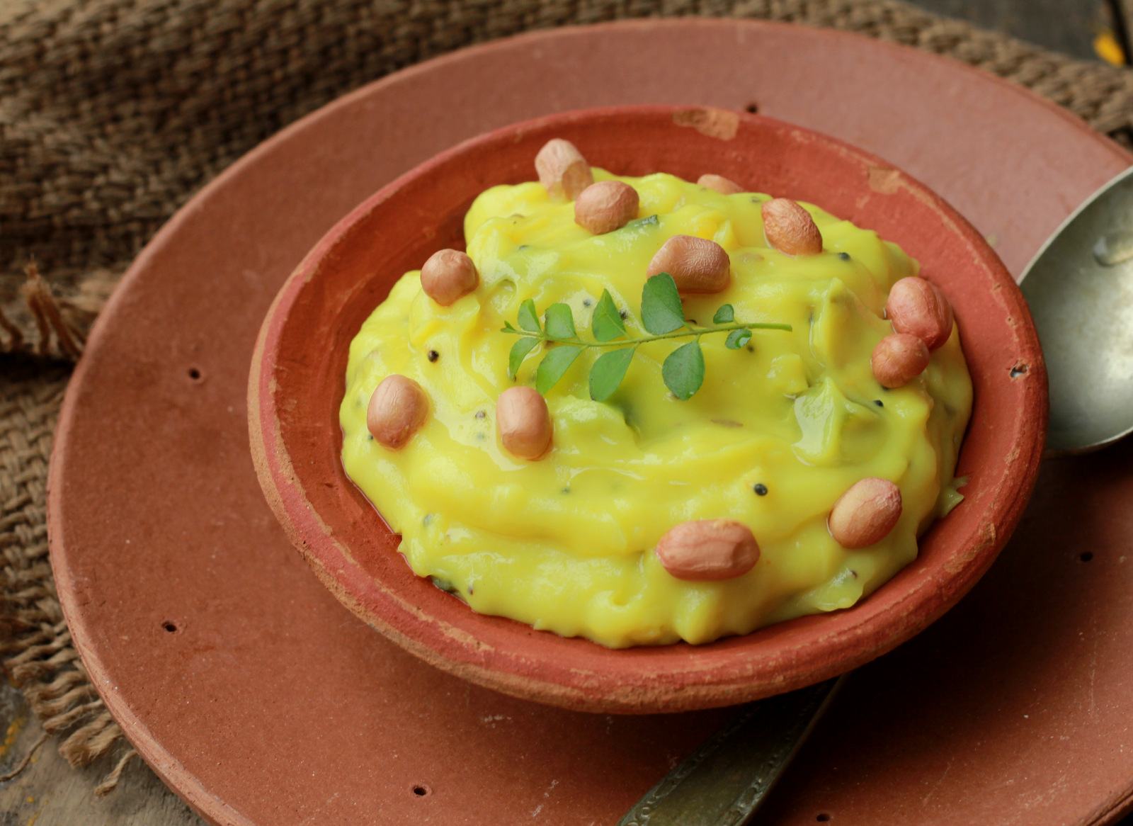 Ukadpendi Recipe - Maharashtrian Style Spiced Rice Flour Porridge